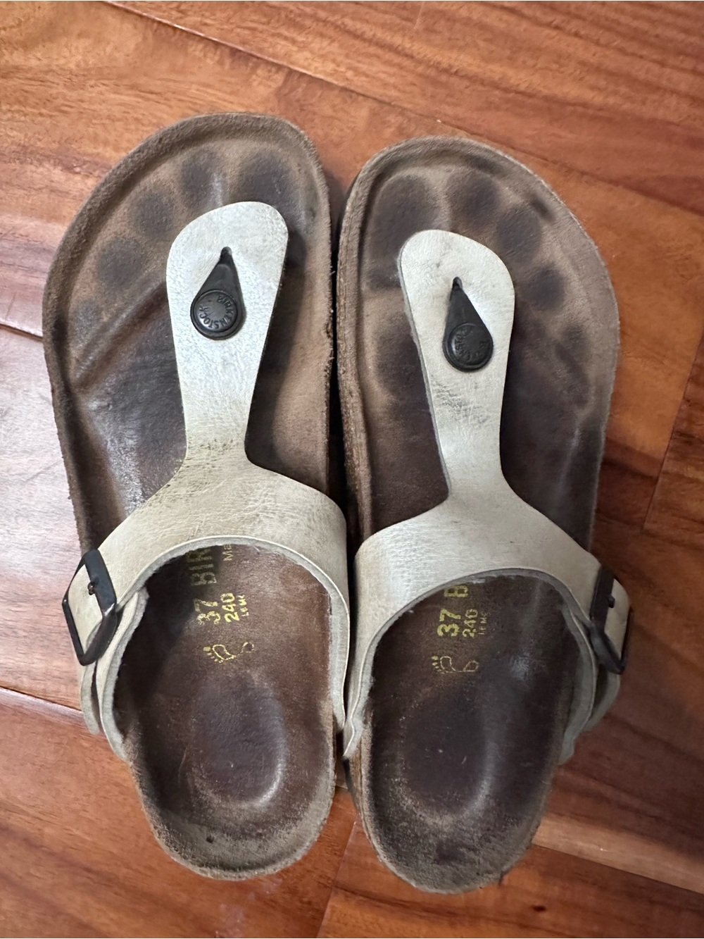 Birkenstock gizeh T-Strap Toe-Post Sandals